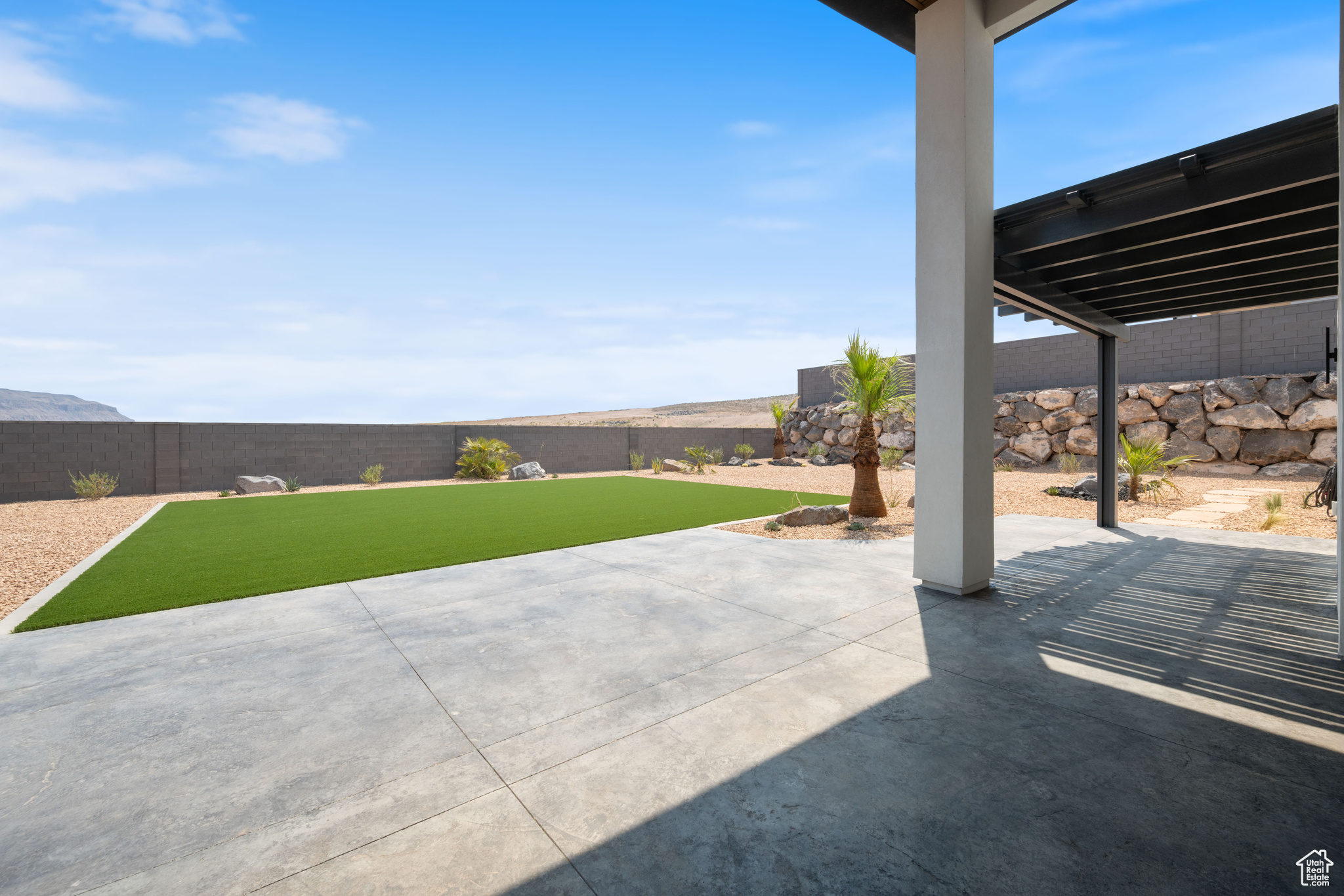SCENIC POINT - Residential
