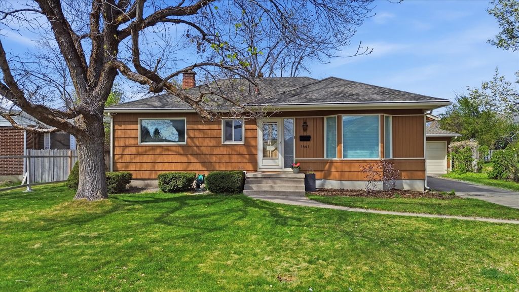 Photo of 1441 ELLENDALE AVE, Logan, UT 84321 (MLS # 2148575)