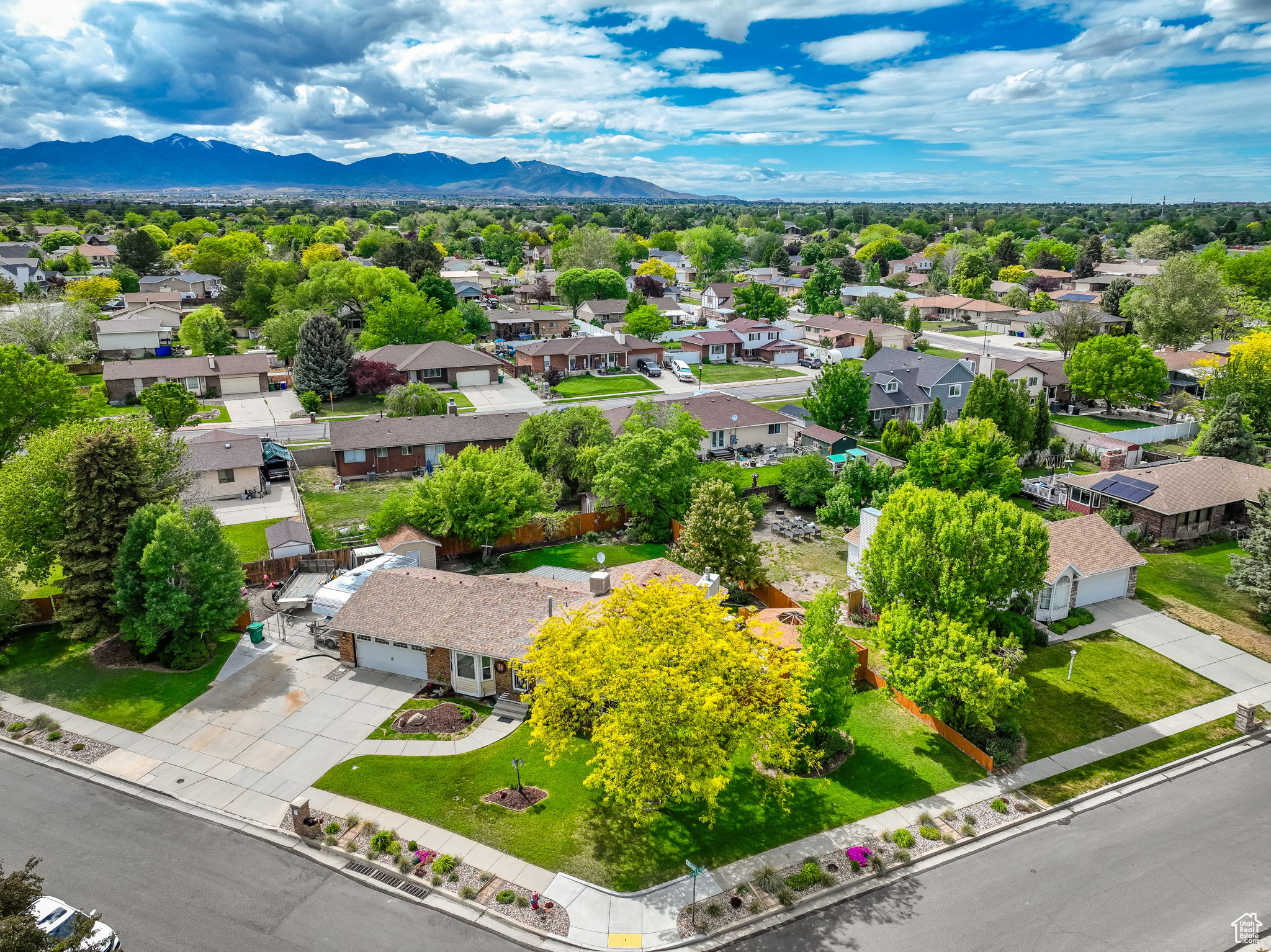 2298 W Jordan Meadows Cv, West Jordan, Utah image 37