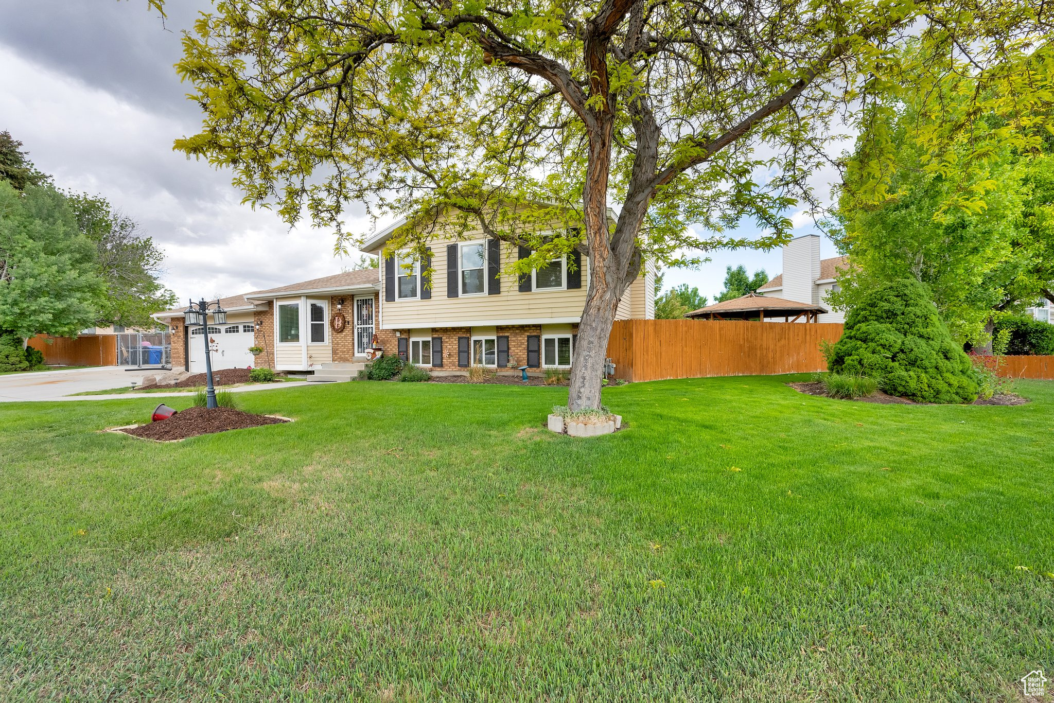 2298 W Jordan Meadows Cv, West Jordan, Utah image 23