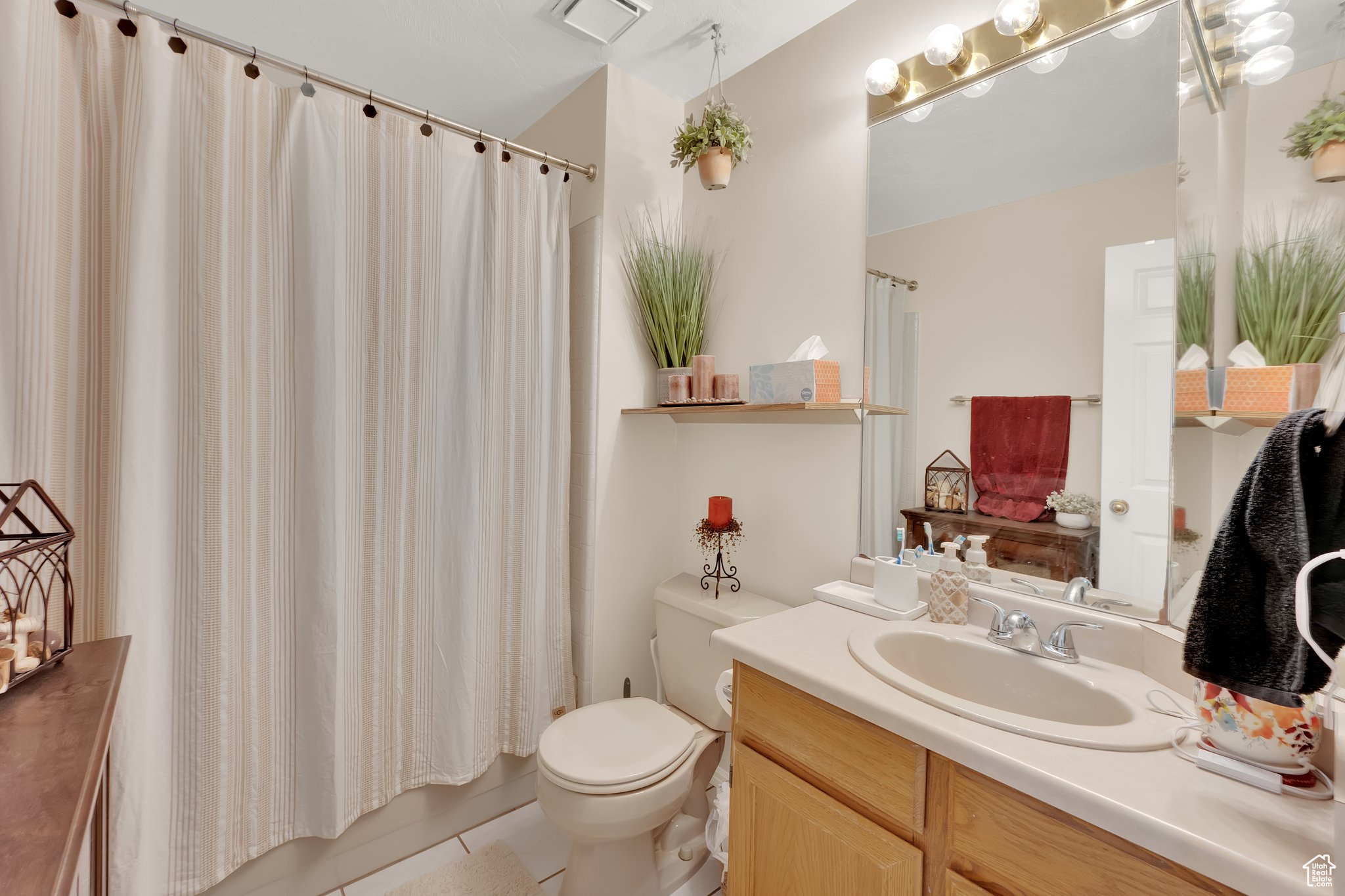 2298 W Jordan Meadows Cv, West Jordan, Utah image 8