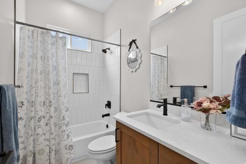 Tiny photo for 2991 E RILL DR, Washington, UT 84780 (MLS # 2133276)