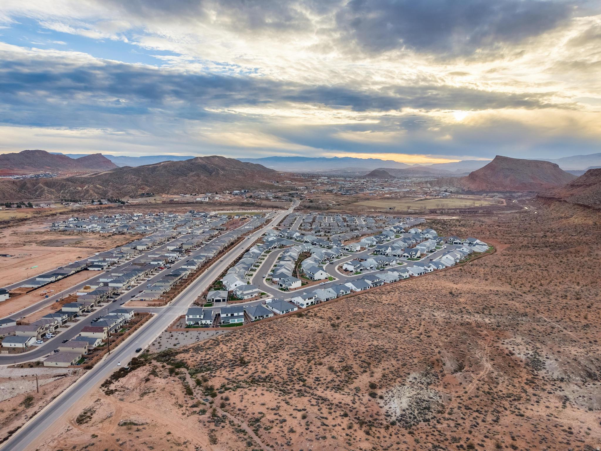 RED MESA AT SUNRISE VALLEY 1 - Residential