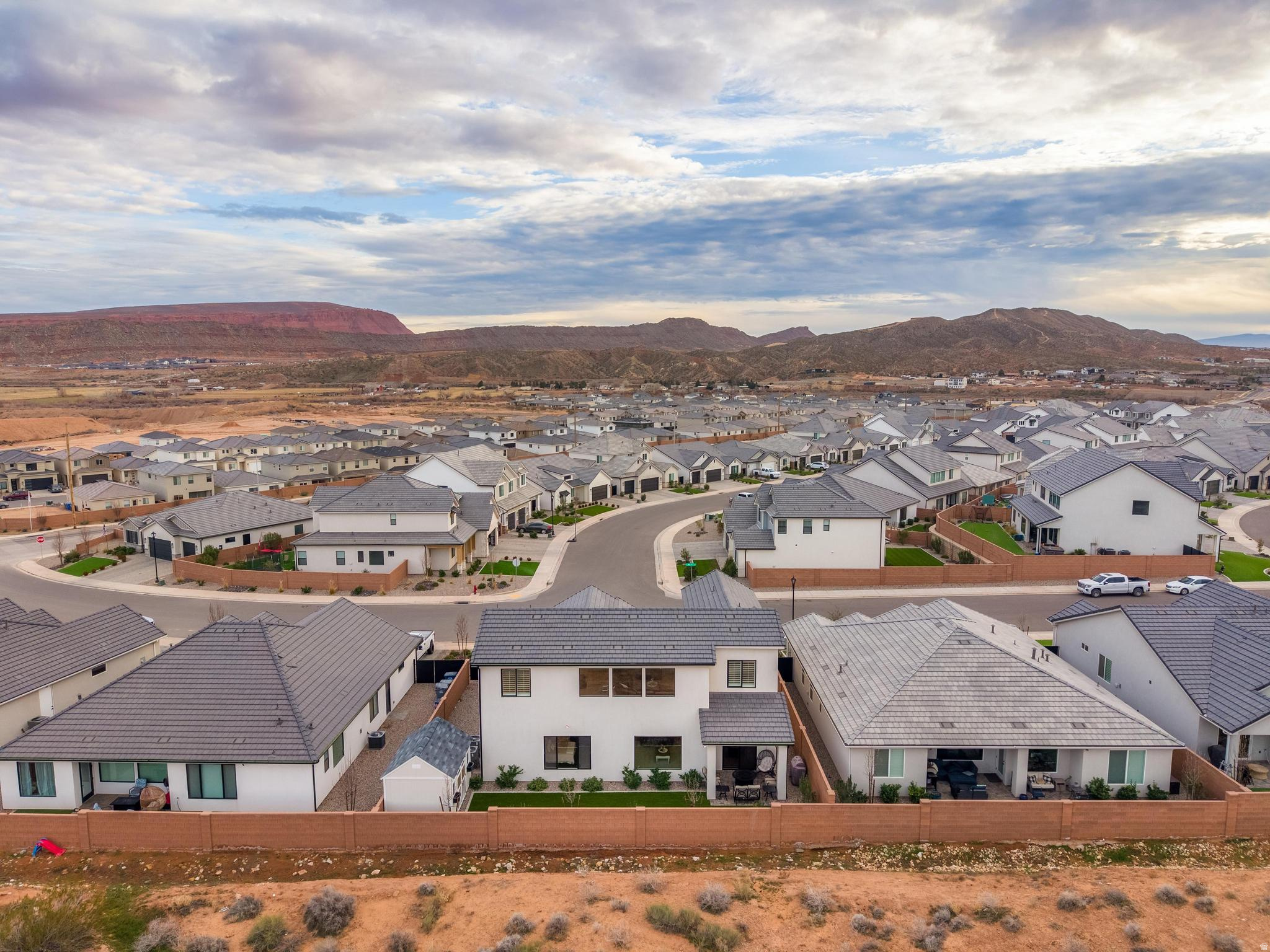 RED MESA AT SUNRISE VALLEY 1 - Residential