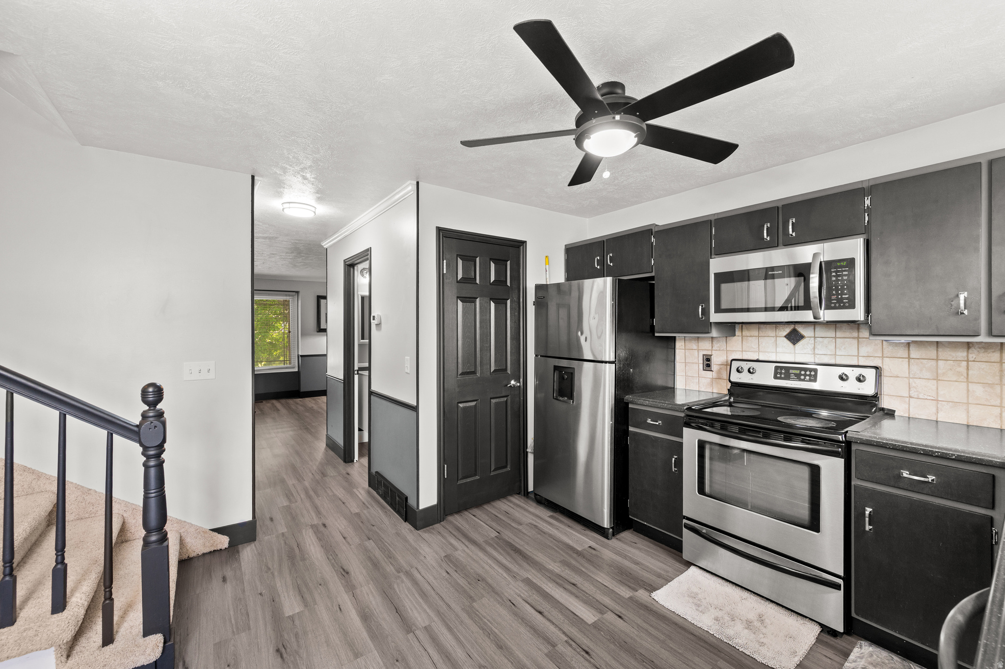 OQUIRRH SHADOWS - Residential Income