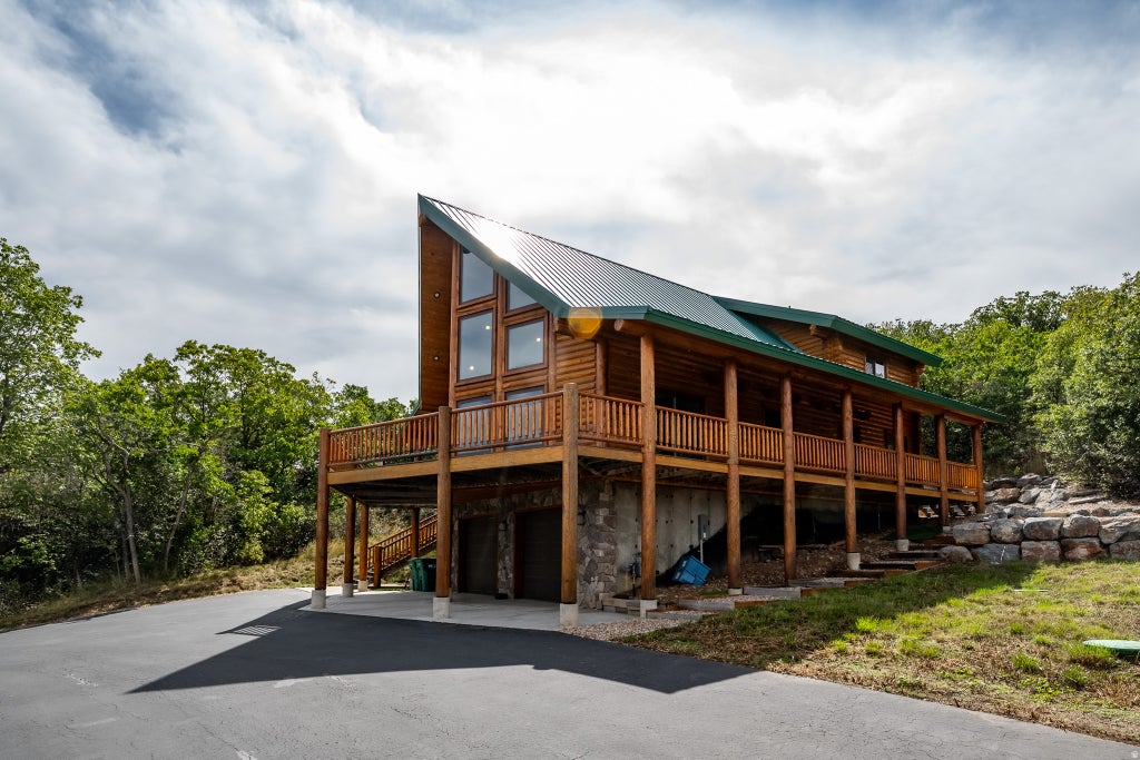 Photo of 4033 E NORDIC VALLEY DR, Liberty, UT 84310 (MLS # 2182820)