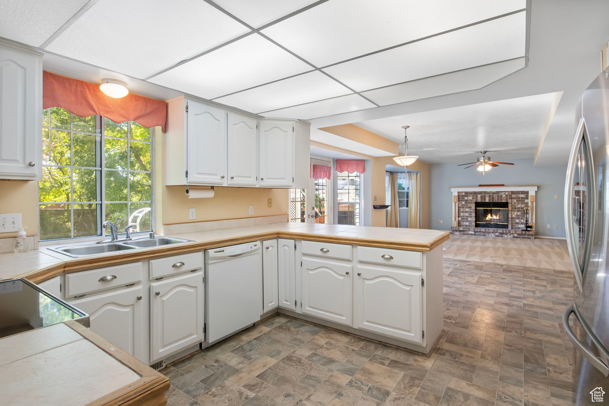 HARMONY DRIVE - Residential