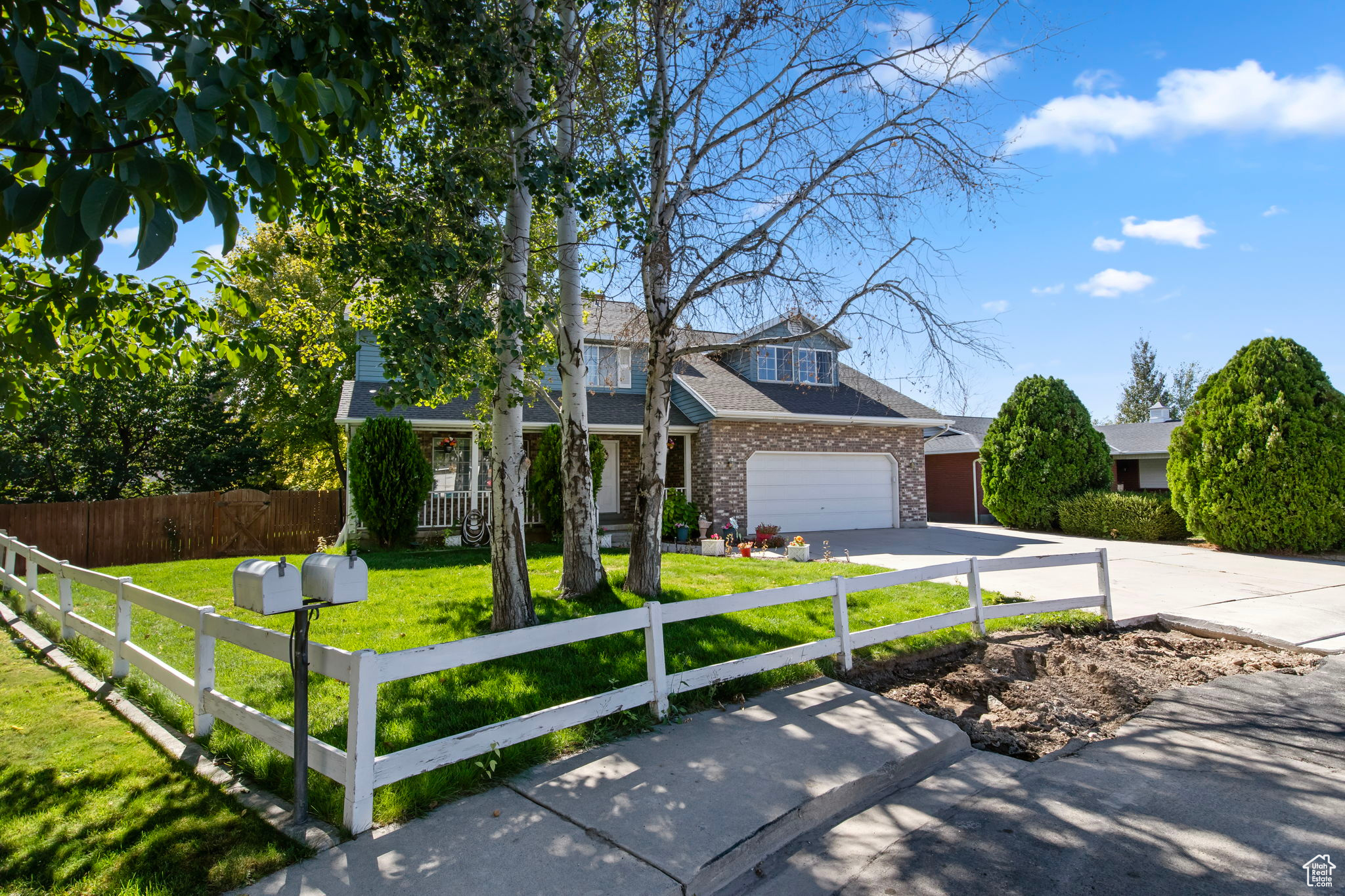 HARMONY DRIVE - Residential