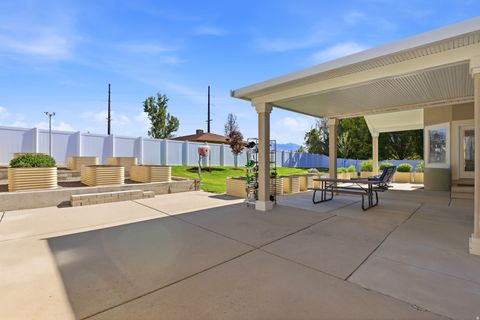 Tiny photo for 1274 W CHAPEL RIDGE DR, South Jordan, UT 84095 (MLS # 2159108)