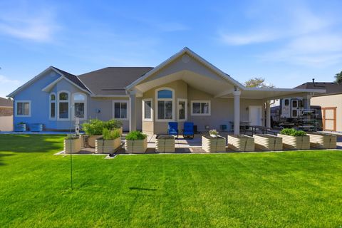 Tiny photo for 1274 W CHAPEL RIDGE DR, South Jordan, UT 84095 (MLS # 2159108)