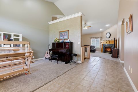 Tiny photo for 1274 W CHAPEL RIDGE DR, South Jordan, UT 84095 (MLS # 2159108)
