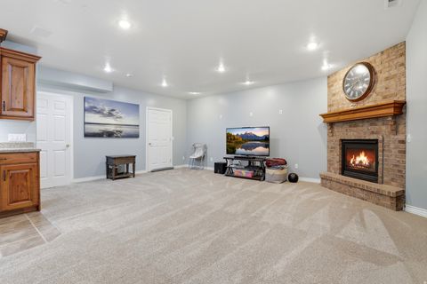 Tiny photo for 1274 W CHAPEL RIDGE DR, South Jordan, UT 84095 (MLS # 2159108)