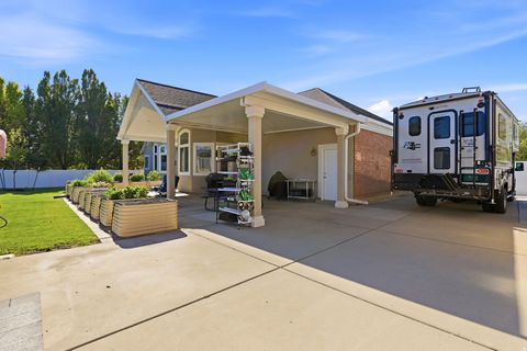 Tiny photo for 1274 W CHAPEL RIDGE DR, South Jordan, UT 84095 (MLS # 2159108)