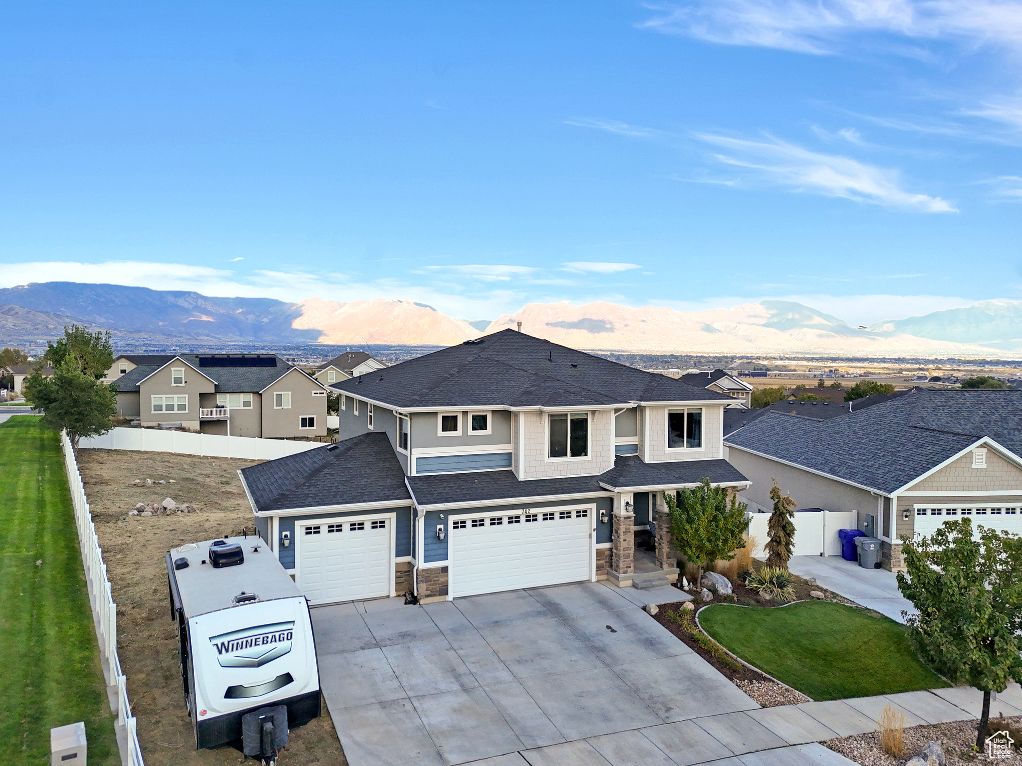 TALUS RIDGE - Residential