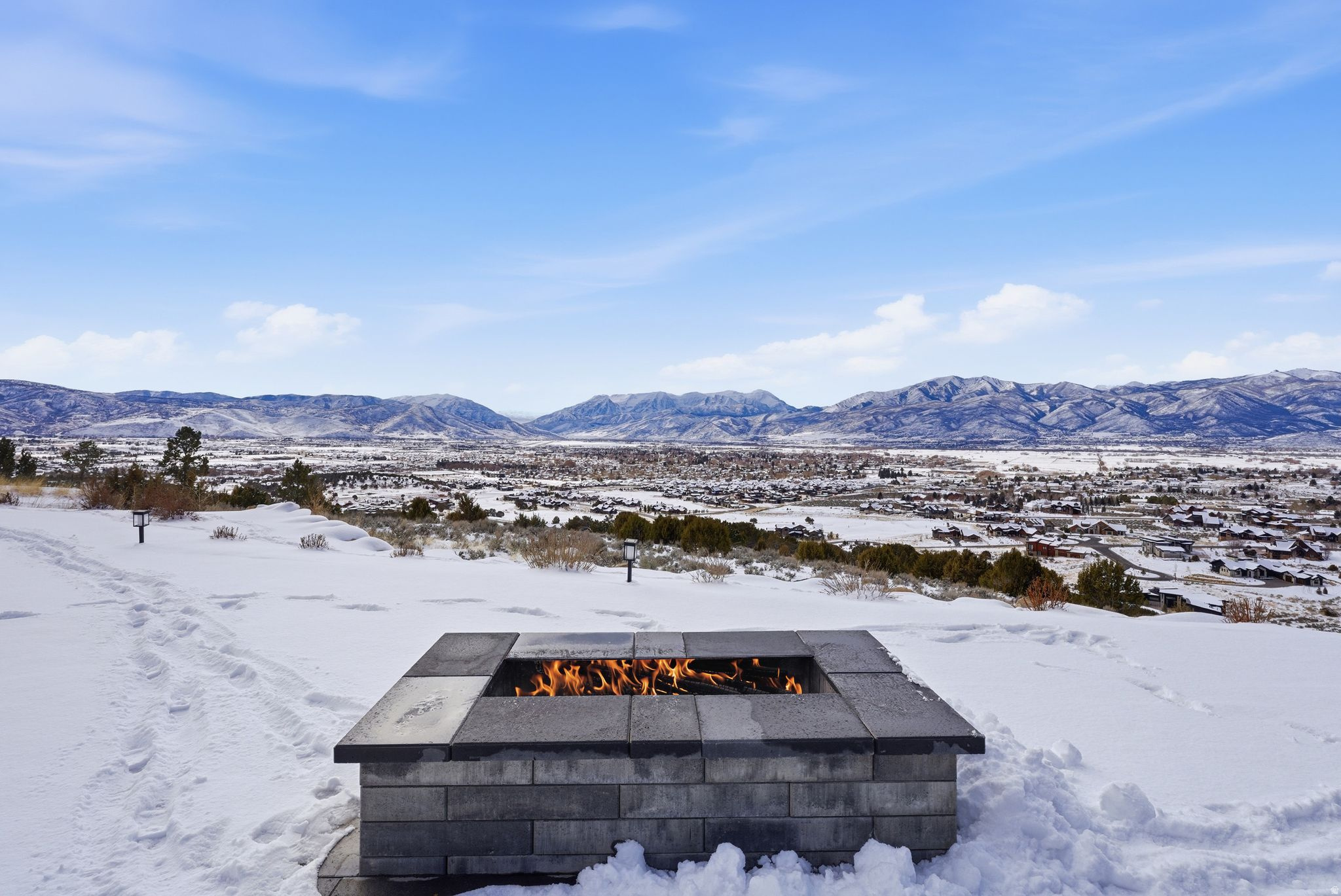 RED LEDGES - Residential