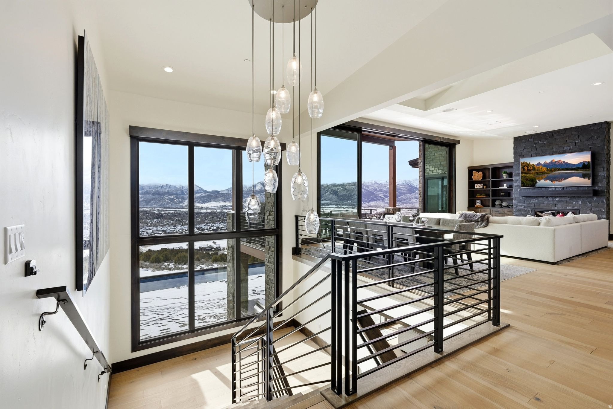 RED LEDGES - Residential