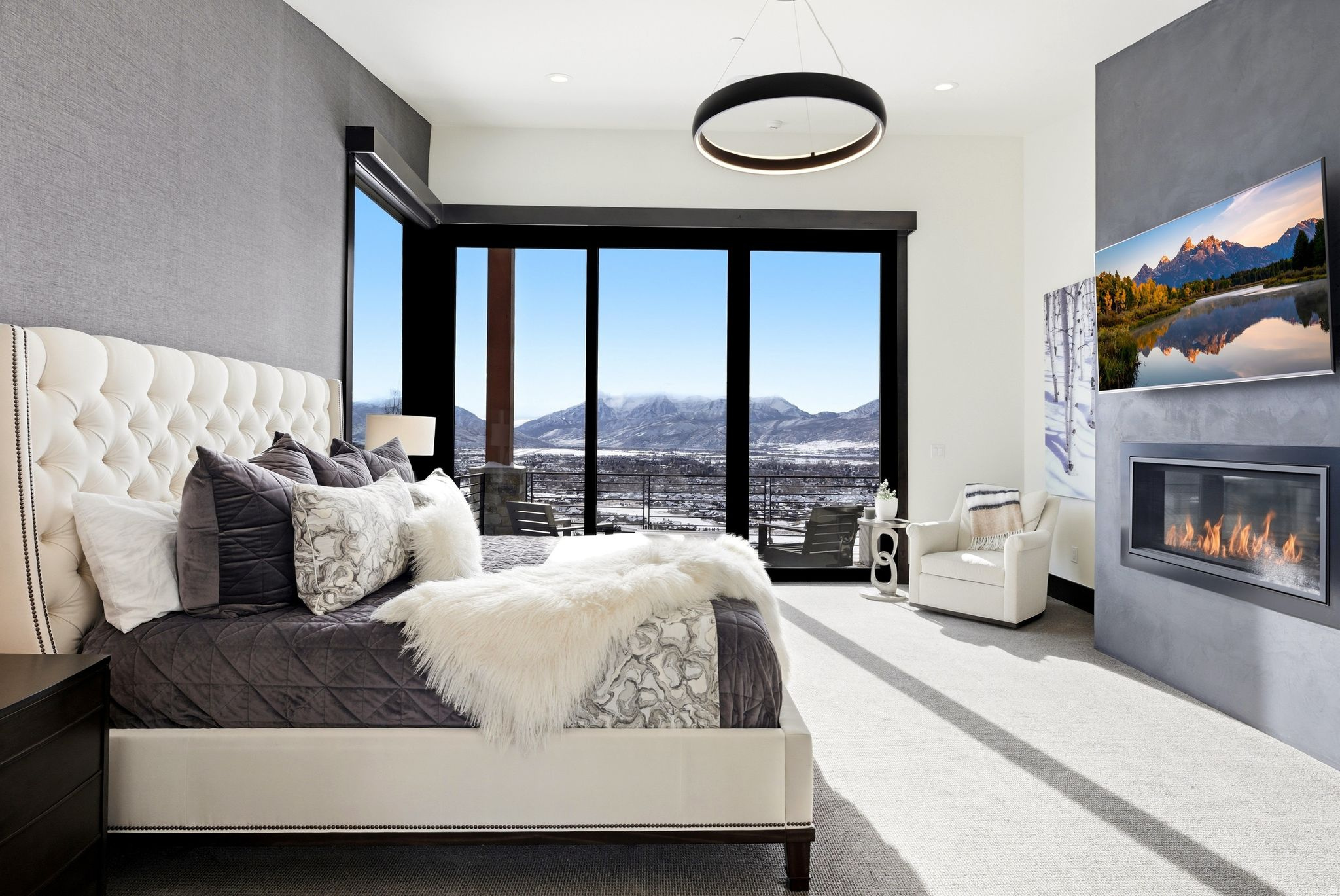 RED LEDGES - Residential