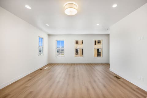 Tiny photo for 720 W VISTA SUR LN #16, Saint George, UT 84790 (MLS # 2179572)