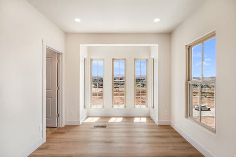 Tiny photo for 720 W VISTA SUR LN #16, Saint George, UT 84790 (MLS # 2179572)