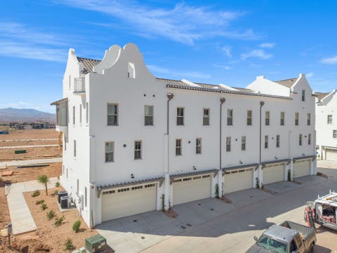 Tiny photo for 720 W VISTA SUR LN #16, Saint George, UT 84790 (MLS # 2179572)