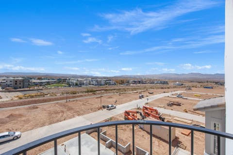 Tiny photo for 720 W VISTA SUR LN #16, Saint George, UT 84790 (MLS # 2179572)