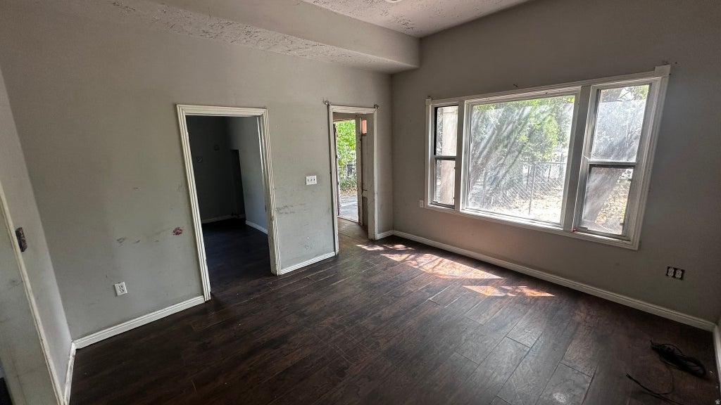 Photo of 2911 LINCOLN AVE, Ogden, UT 84401 (MLS # 2178234)
