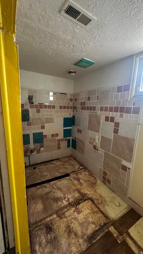 Tiny photo for 2911 LINCOLN AVE, Ogden, UT 84401 (MLS # 2178234)