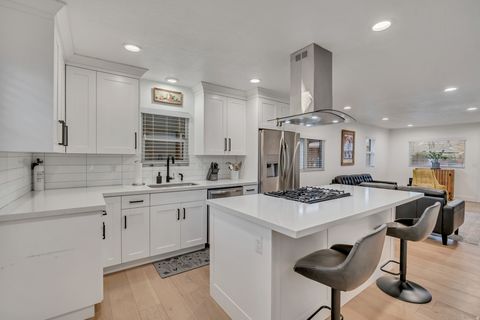 Tiny photo for 425 E VAN NESS PL S, Salt Lake City, UT 84106 (MLS # 2144686)