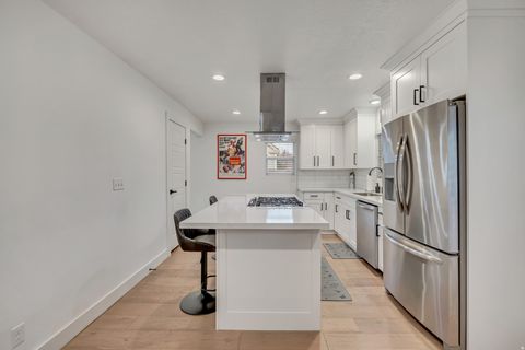 Tiny photo for 425 E VAN NESS PL S, Salt Lake City, UT 84106 (MLS # 2144686)