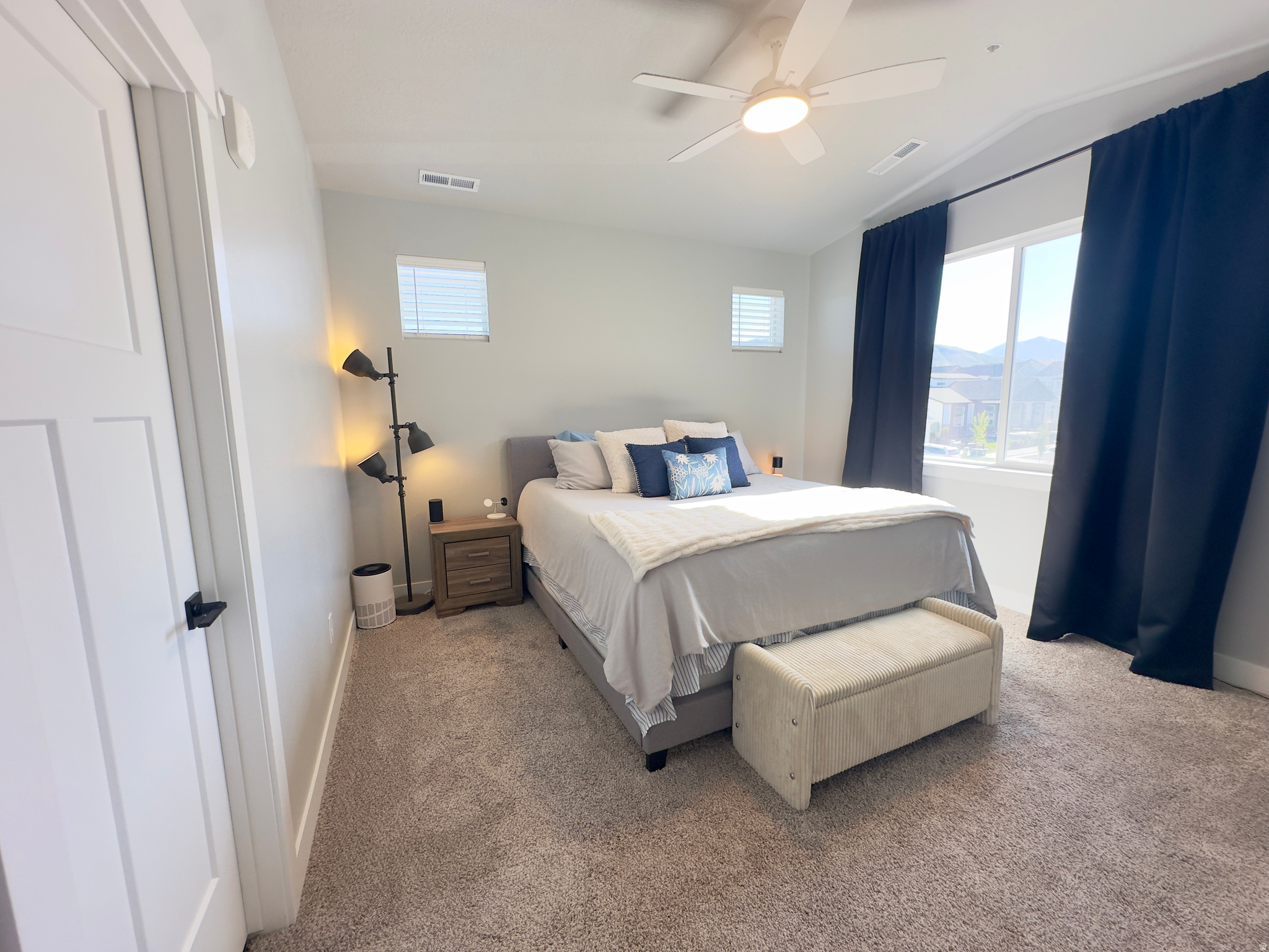 MOUNTAIN RIDGE - Residential