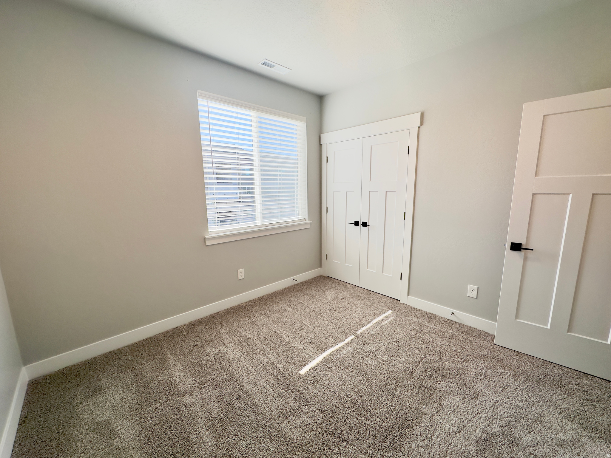 MOUNTAIN RIDGE - Residential