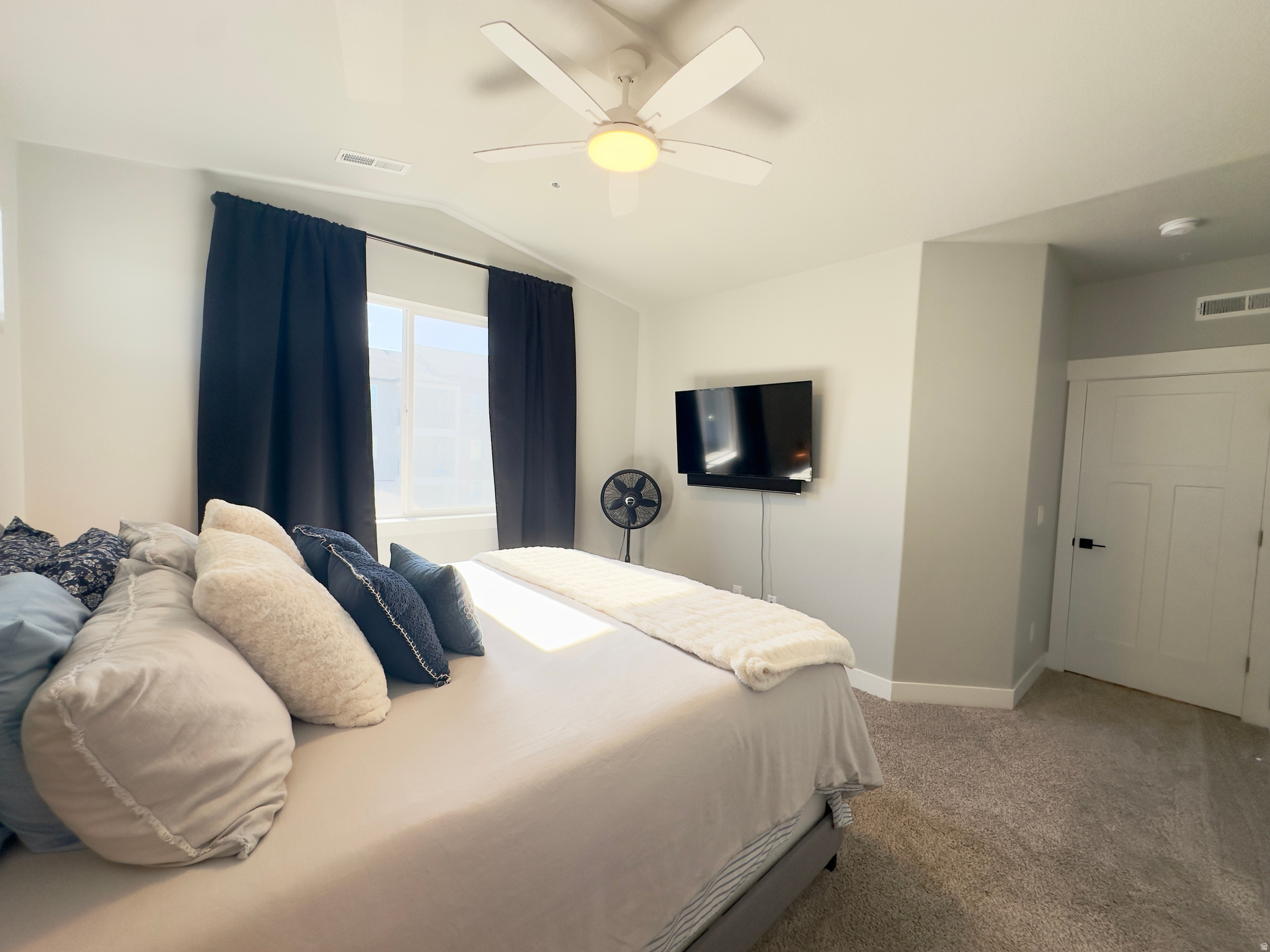 MOUNTAIN RIDGE - Residential