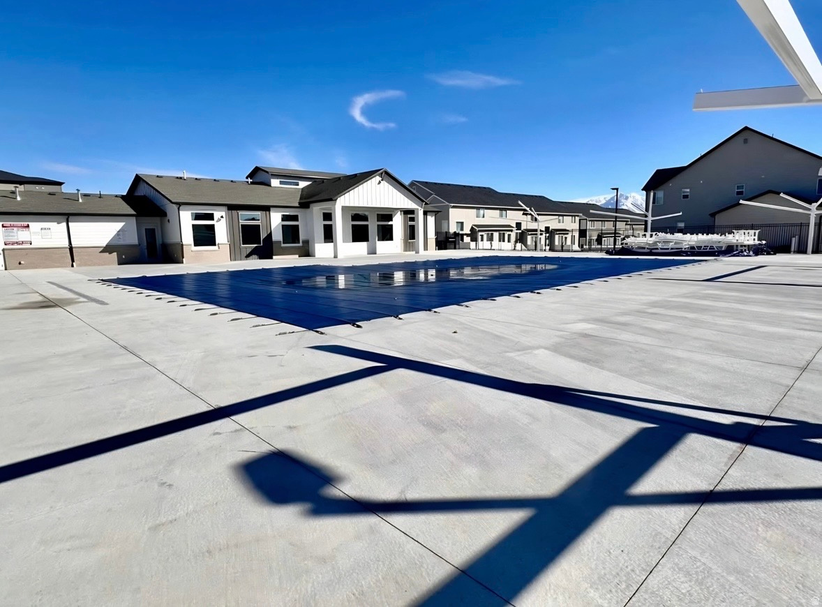 MOUNTAIN RIDGE - Residential