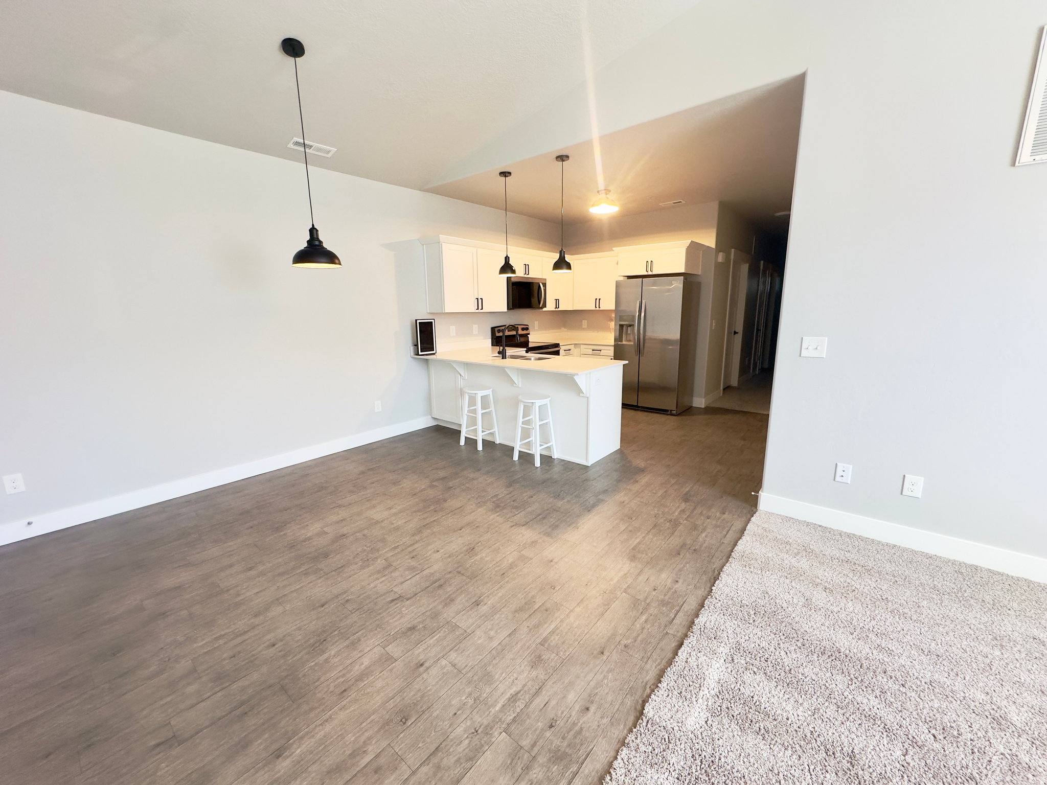 MOUNTAIN RIDGE - Residential