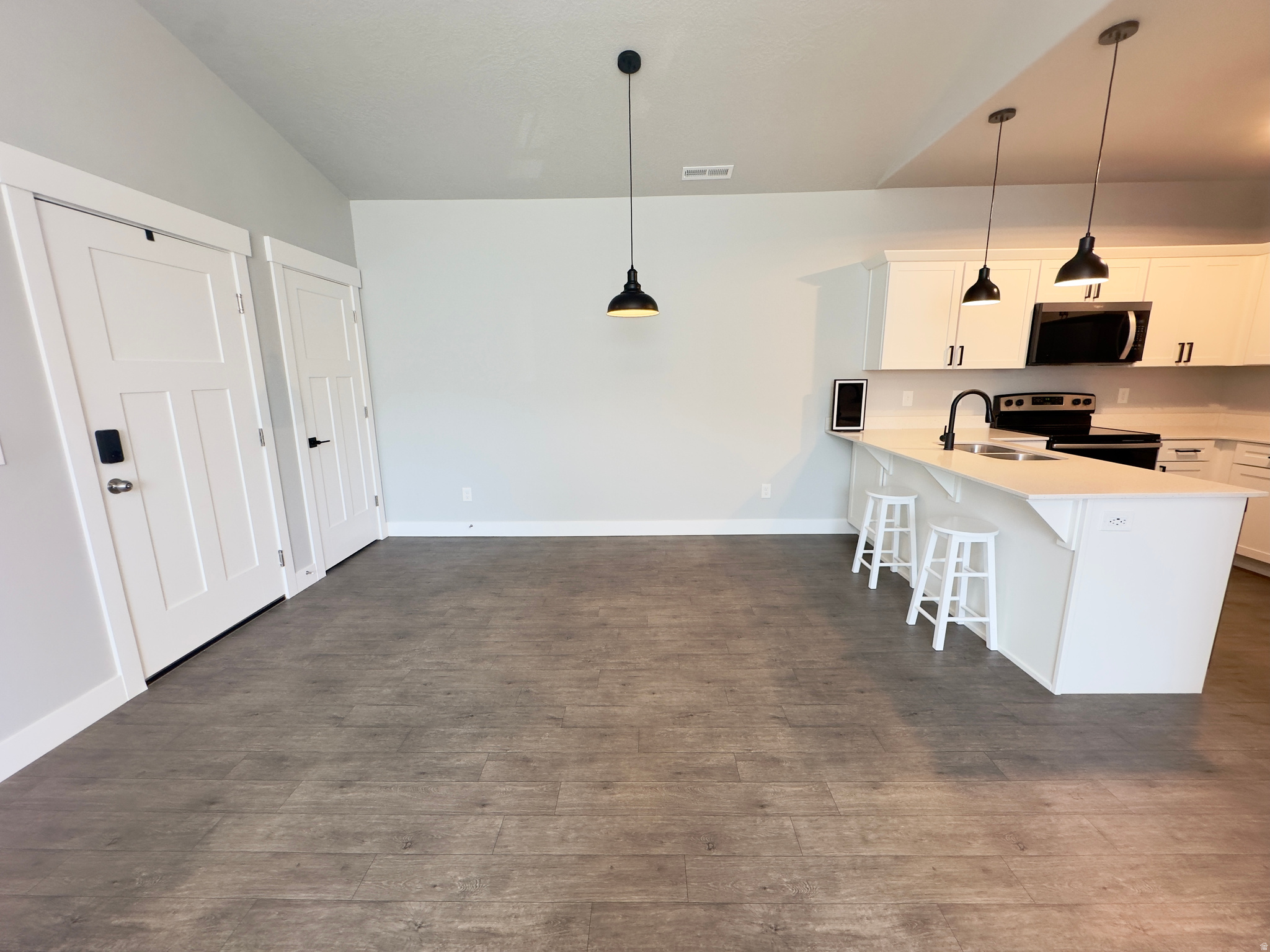 MOUNTAIN RIDGE - Residential