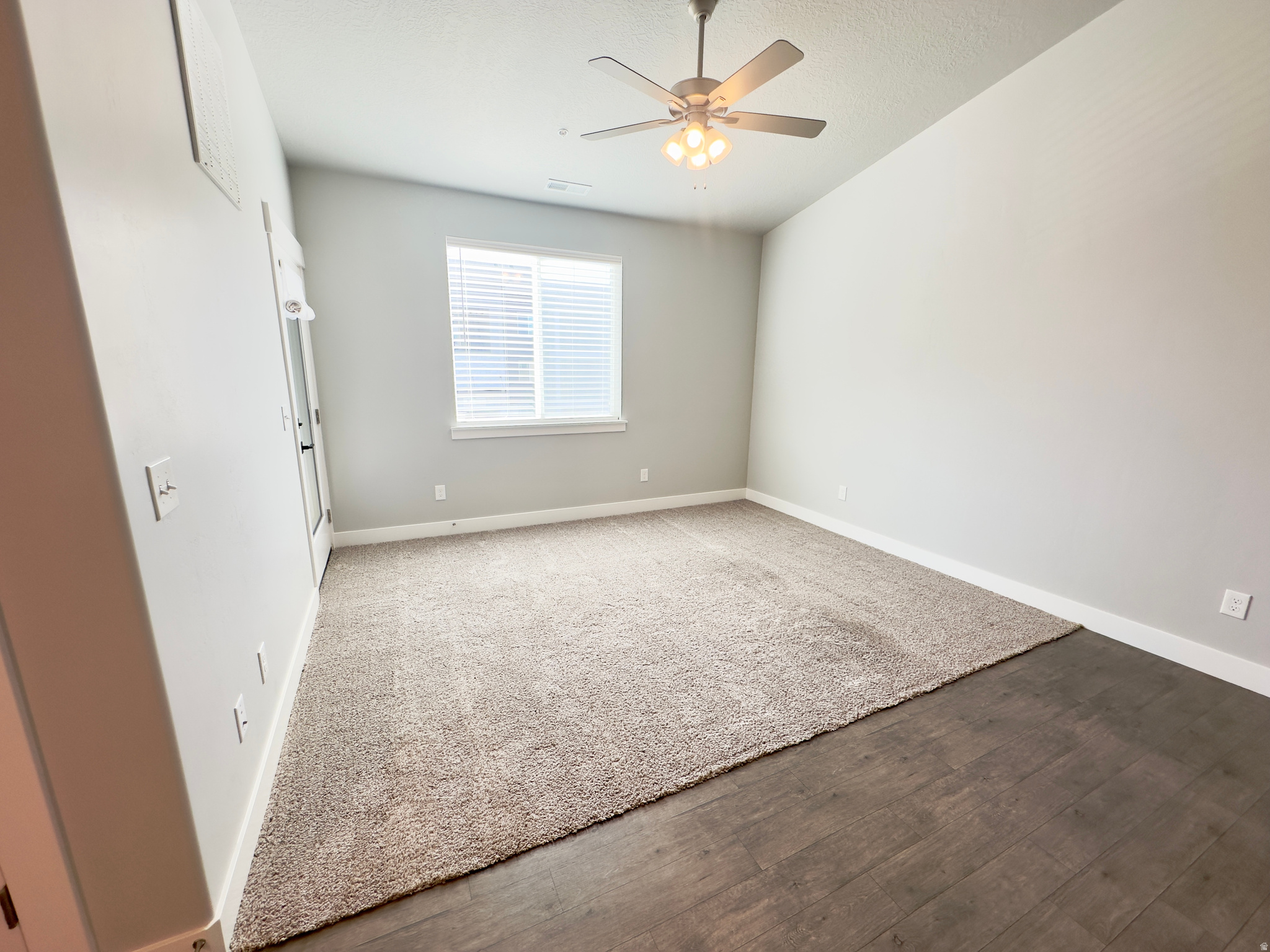 MOUNTAIN RIDGE - Residential