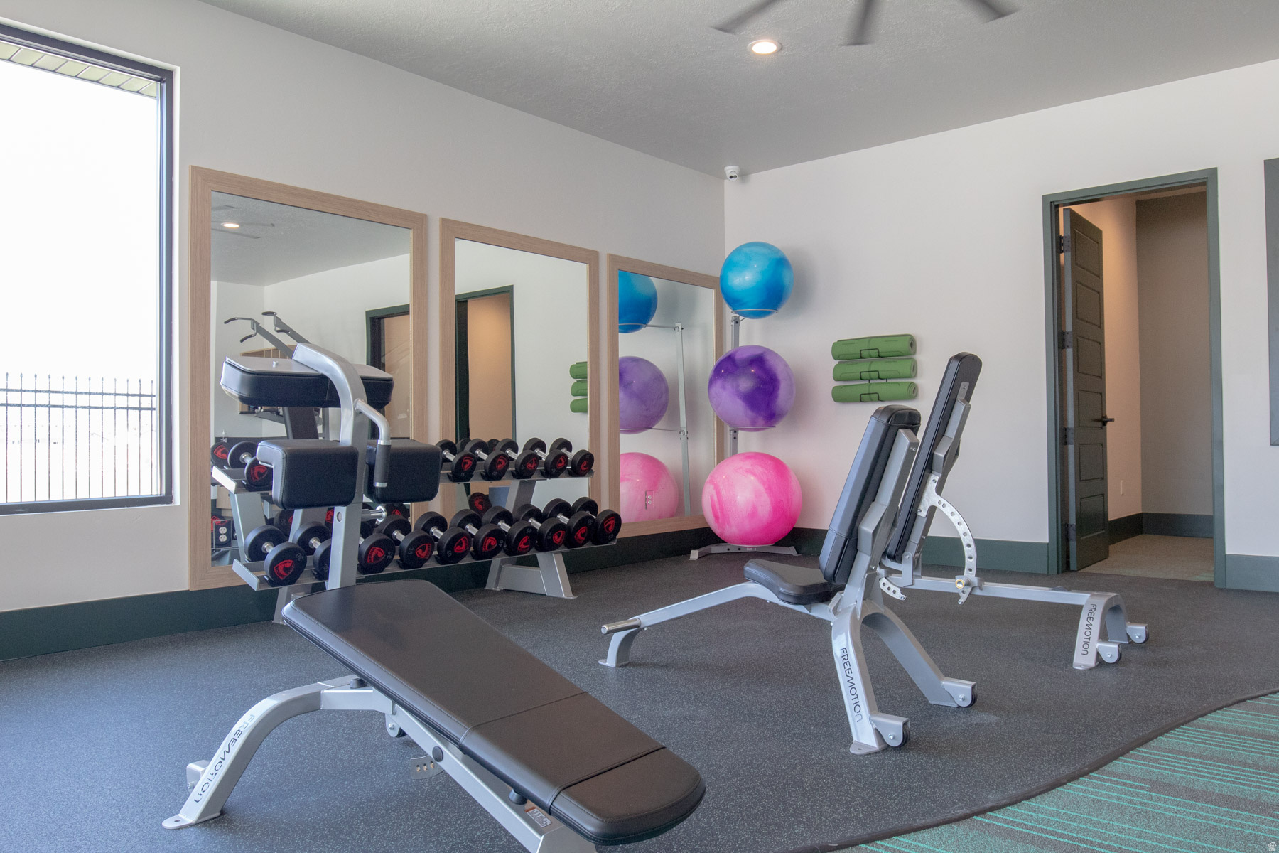 ELK MOUNTAIN - Residential