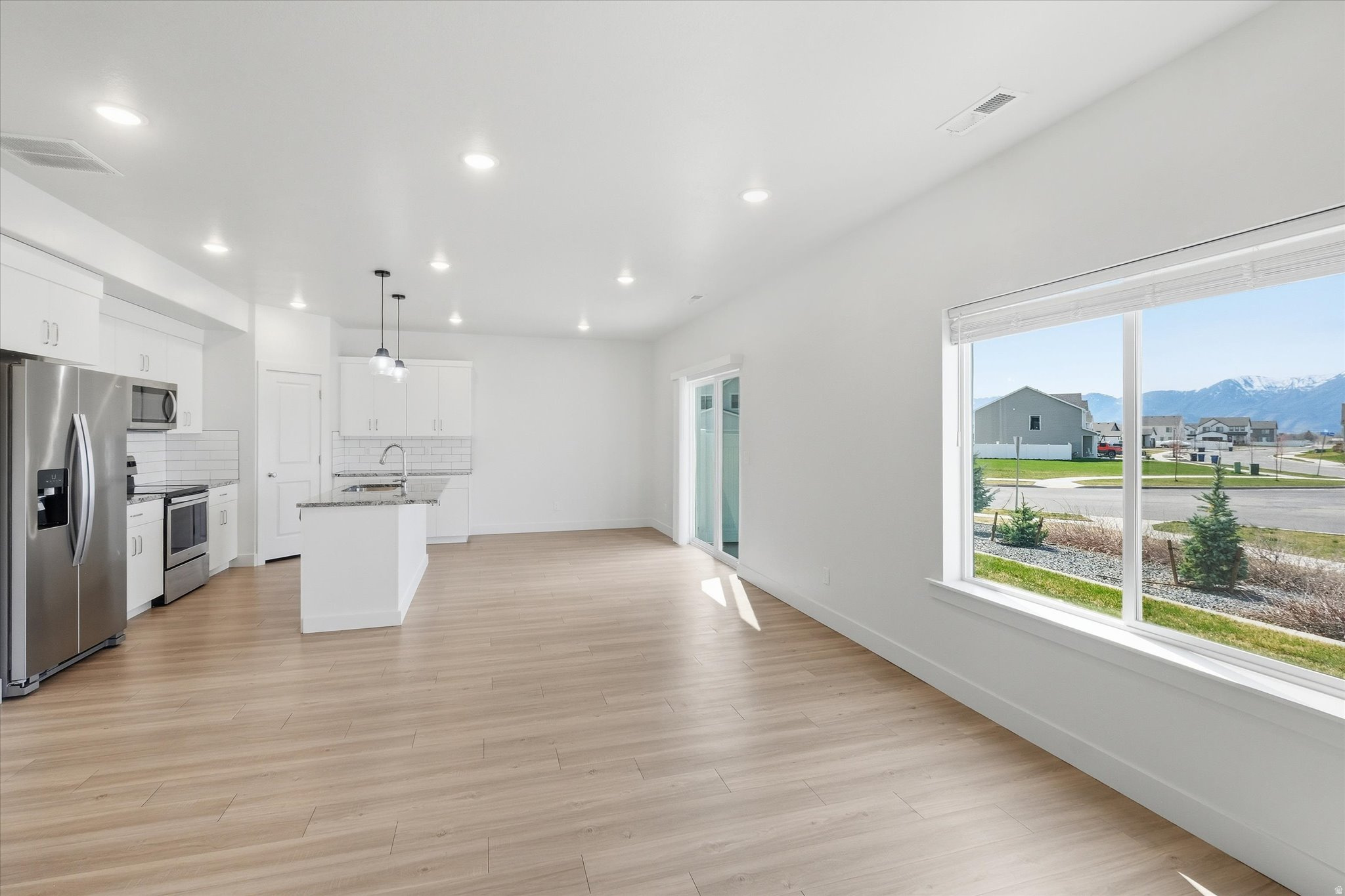 ELK MOUNTAIN - Residential