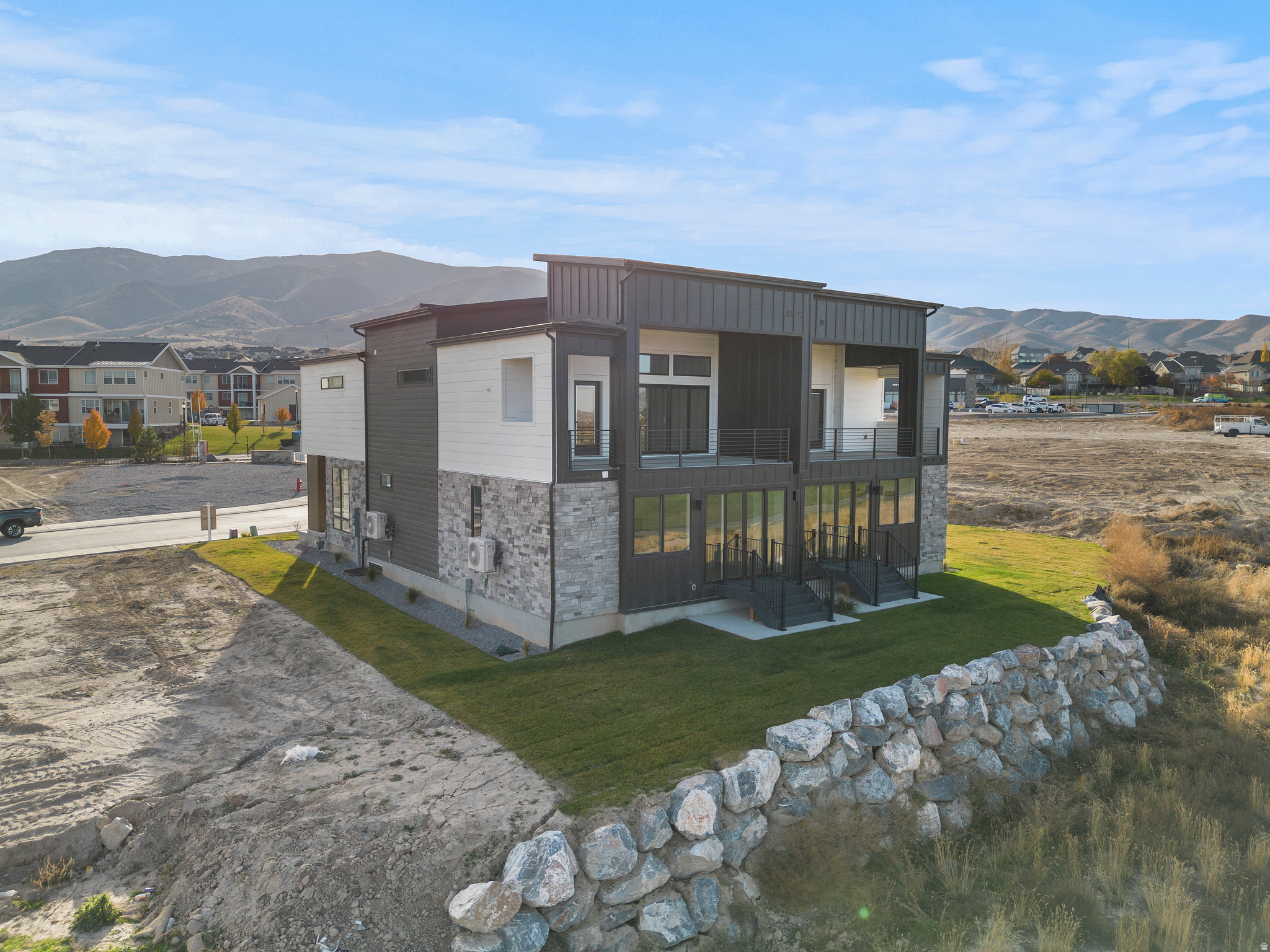 FAIRWAY TOWNHOMES - Residential