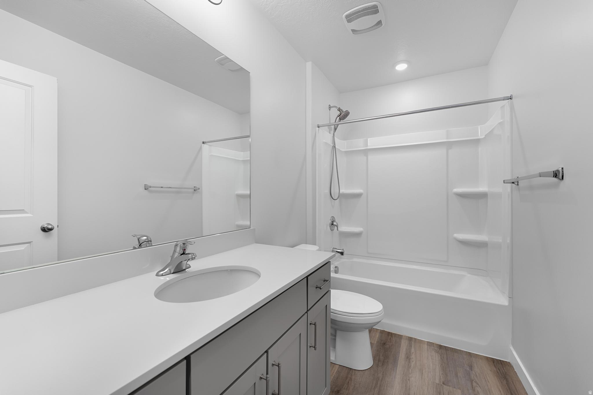 FOOTHILL VILLAGE - Residential