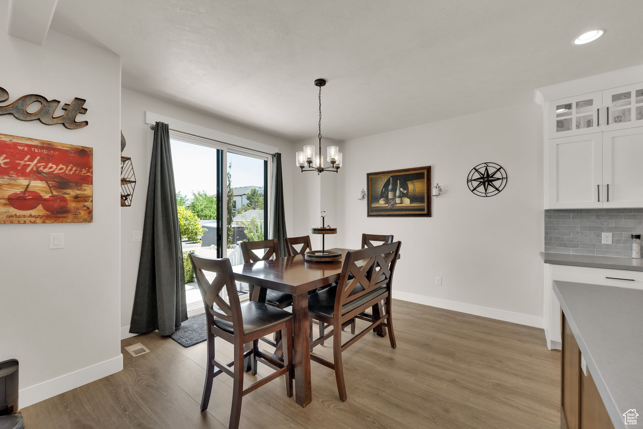 HIGH POINTE - Residential