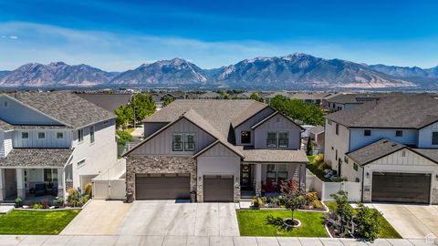 Tiny photo for 10931 S GLAMIS DUNE DR #913, South Jordan, UT 84009 (MLS # 2101516)