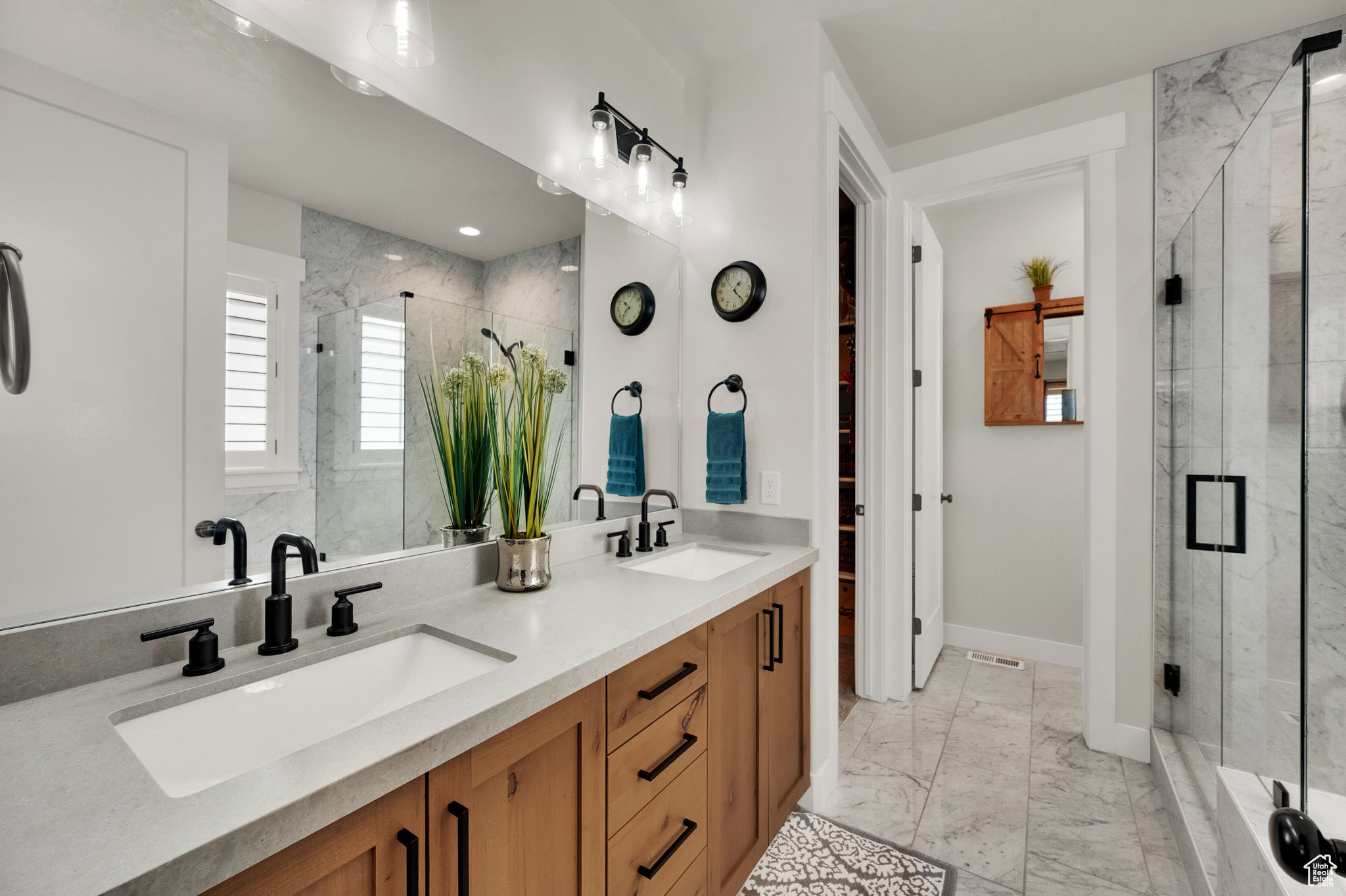 HIGH POINTE - Residential