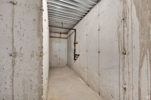 Tiny photo for 10931 S GLAMIS DUNE DR #913, South Jordan, UT 84009 (MLS # 2101516)