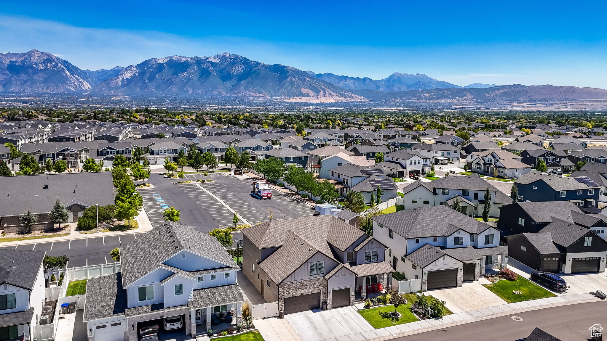 HIGH POINTE - Residential