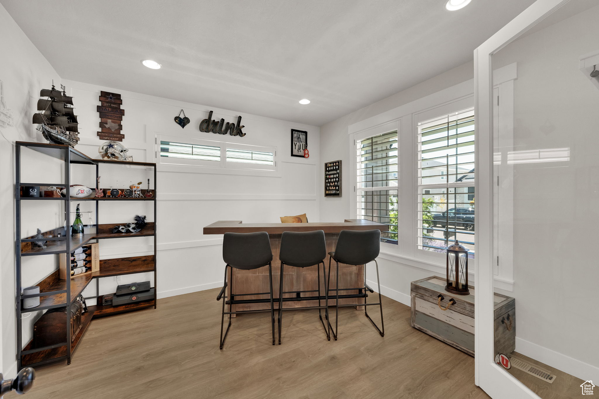 HIGH POINTE - Residential