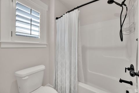 Tiny photo for 10931 S GLAMIS DUNE DR #913, South Jordan, UT 84009 (MLS # 2101516)