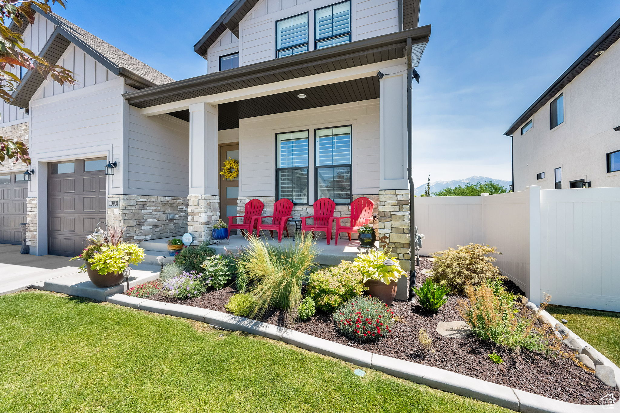 HIGH POINTE - Residential