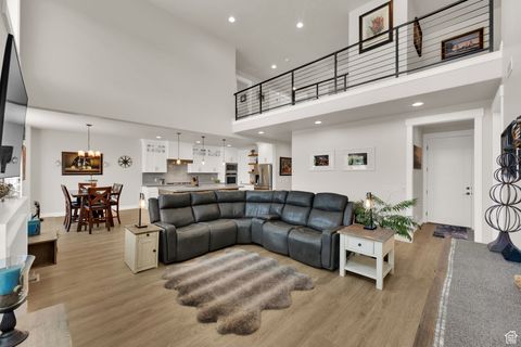 Tiny photo for 10931 S GLAMIS DUNE DR #913, South Jordan, UT 84009 (MLS # 2101516)