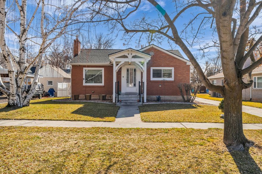 Beautiful all-brick, move-in ready home in the heart of Springville! This fully finished property offers tons of updates, including a newer roof, upstairs windows, updated electrical, and  flooring throughout. There are hardwood floors beneath the current flooring on the main.  The kitchen has an option for an electric or gas stove.  The basement has a second kitchen, offering the possibility of a mother-in-law or future ADU. Enjoy a fenced backyard, detached garage with workbench, and beautiful mountain views. Centrally located and close to everything!